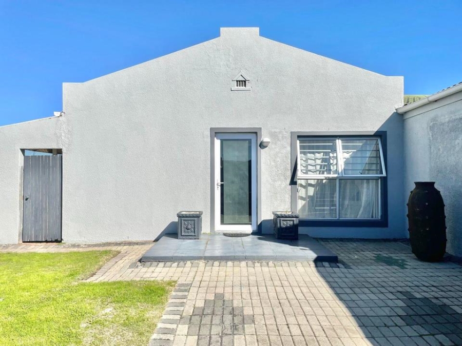 4 Bedroom Property for Sale in Richwood Western Cape